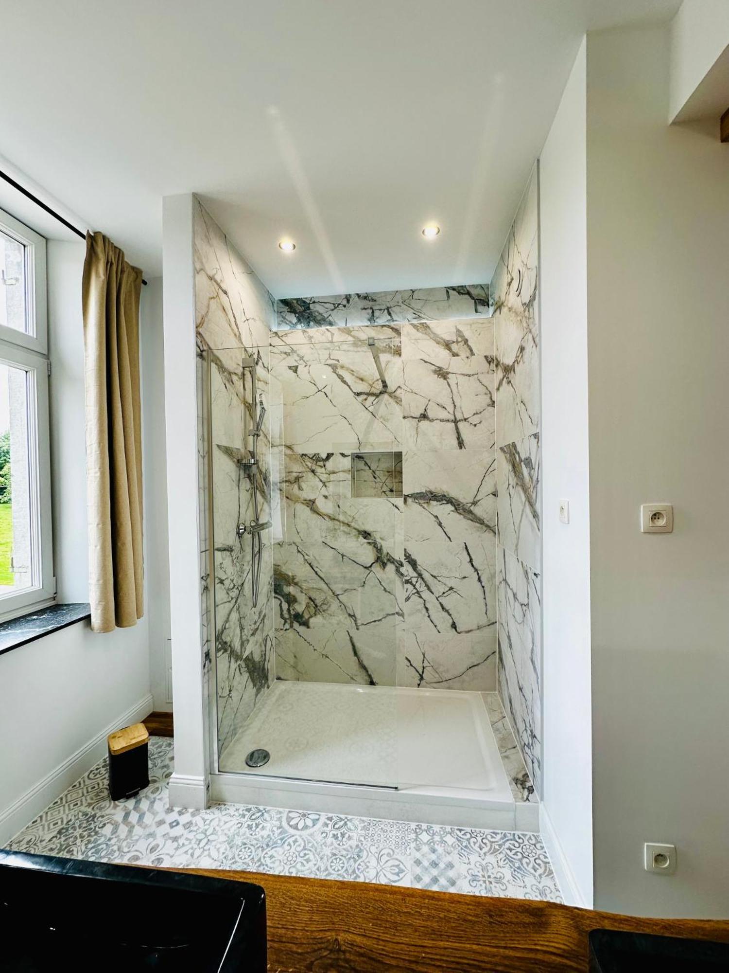 Suite De Luxe Au Chateau 105 Tinlot 外观 照片