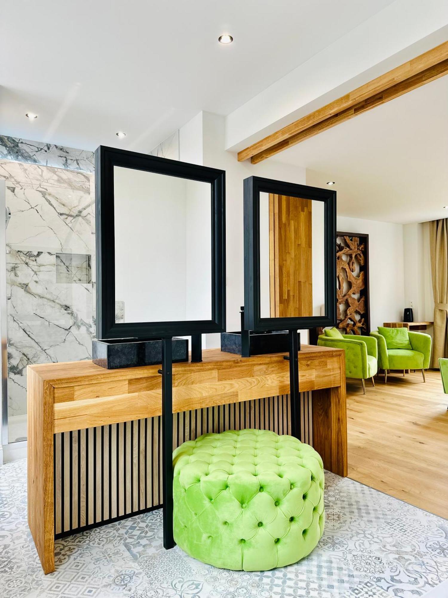 Suite De Luxe Au Chateau 105 Tinlot 外观 照片